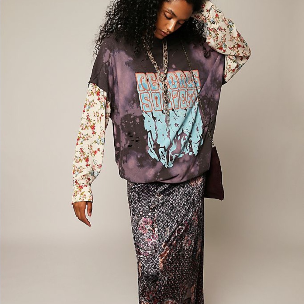 ISO FREE PEOPLE RETRO ROCKING TEE - Picture 2 of 2